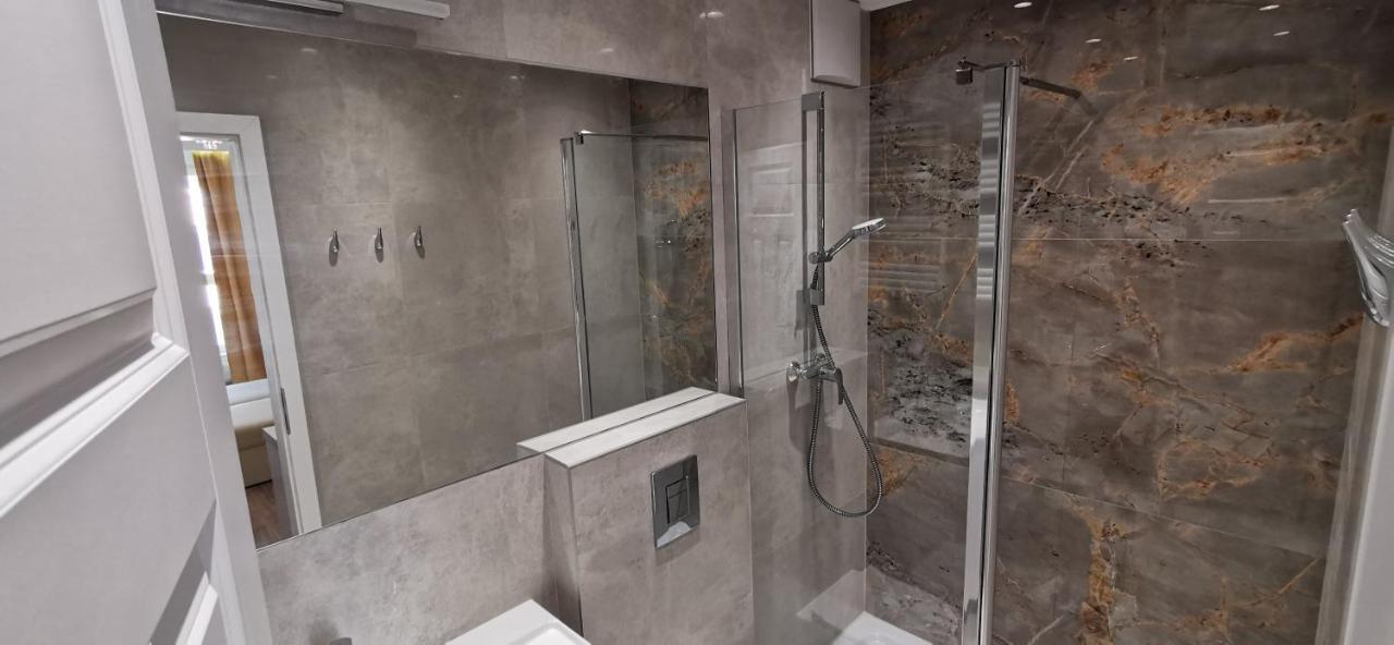 Wow Flou Przystan Letnica Apartamenty 700M Plaza Danzig Exterior foto